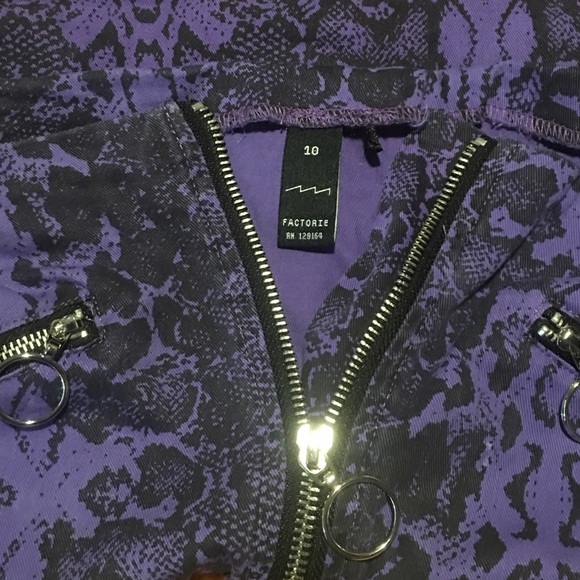 *Factorie* Zipper detail mini skirt. Size 10 - Picture 3 of 8